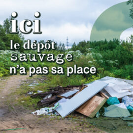 Photo d'un dépôt sauvage dans une zone rurale